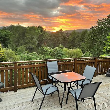 Beautiful 2 Bedroom Lodge With Stunning Views Blair Atholl Luaran gambar