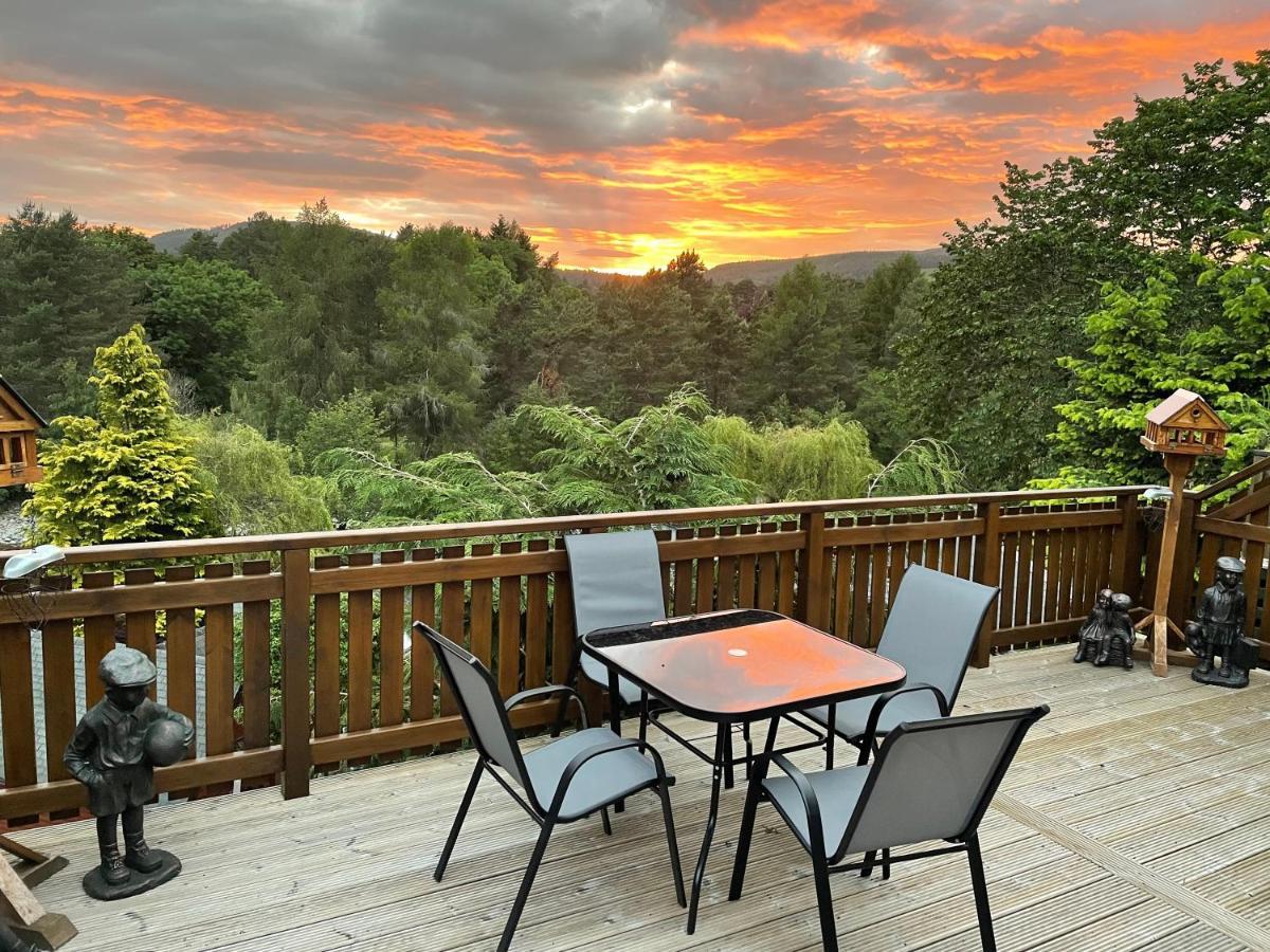 Beautiful 2 Bedroom Lodge With Stunning Views Blair Atholl Luaran gambar