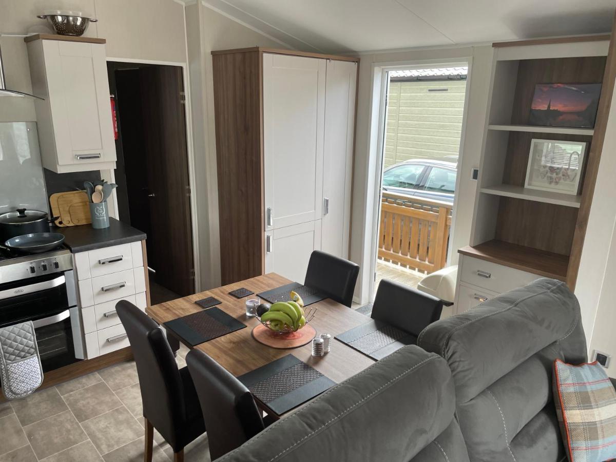 Beautiful 2 Bedroom Lodge With Stunning Views Blair Atholl Luaran gambar