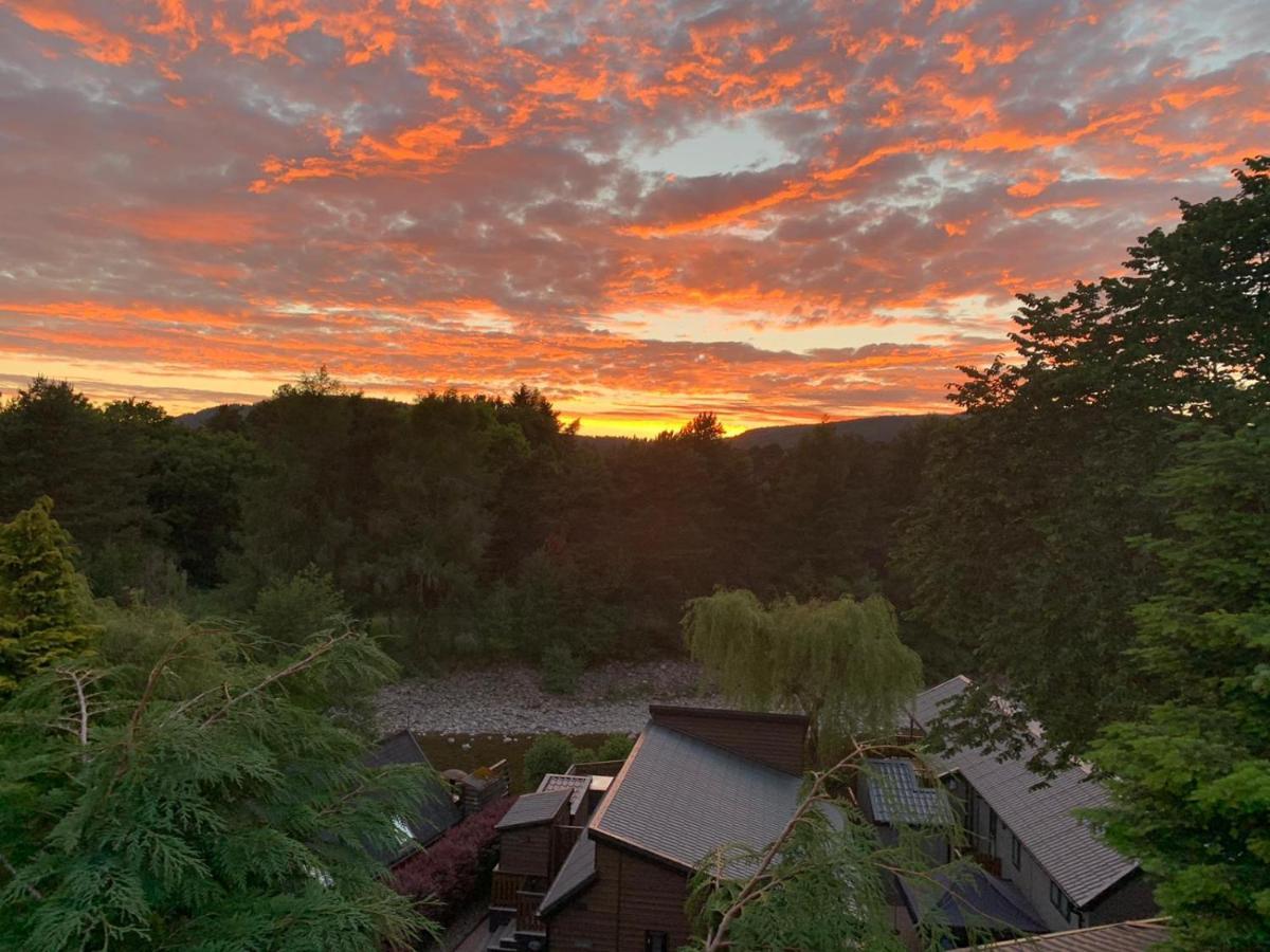 Beautiful 2 Bedroom Lodge With Stunning Views Blair Atholl Luaran gambar