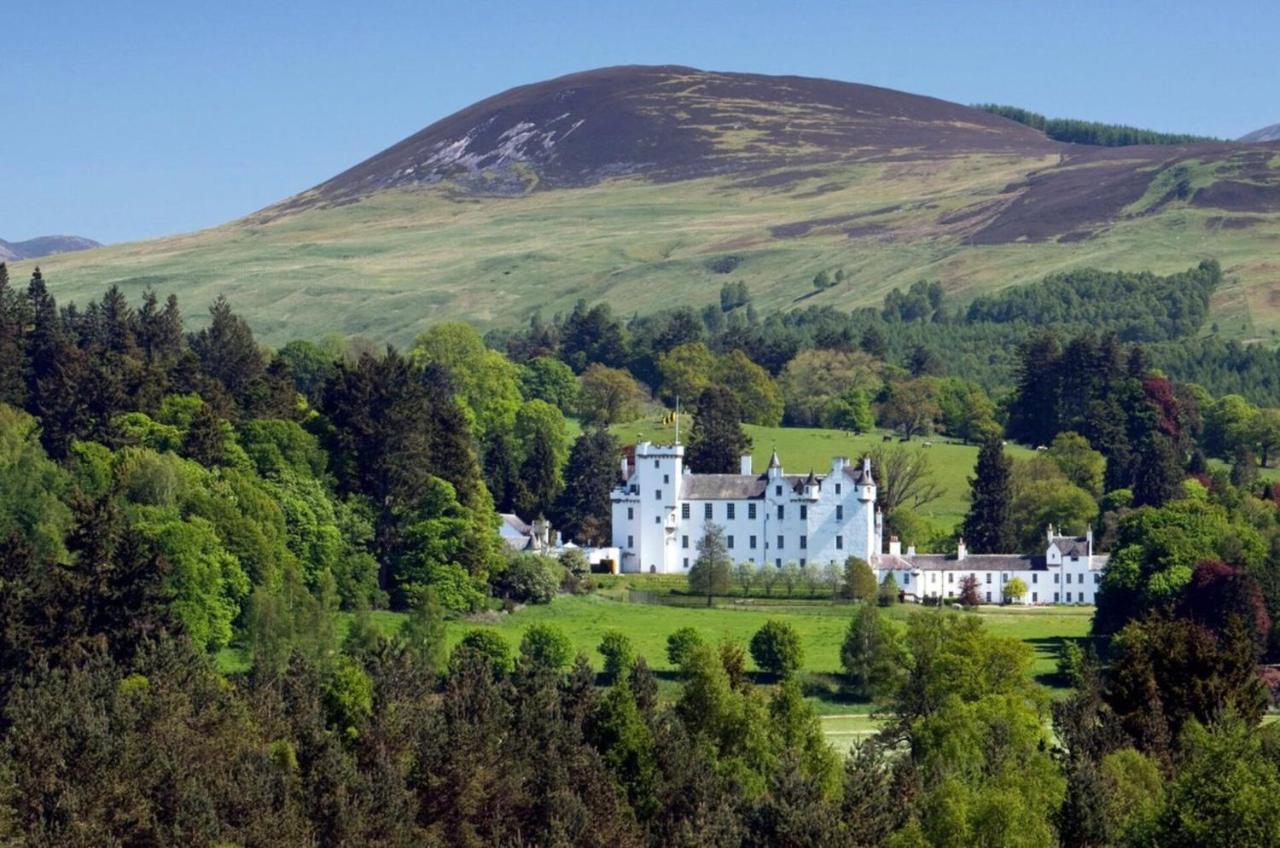 Beautiful 2 Bedroom Lodge With Stunning Views Blair Atholl Luaran gambar